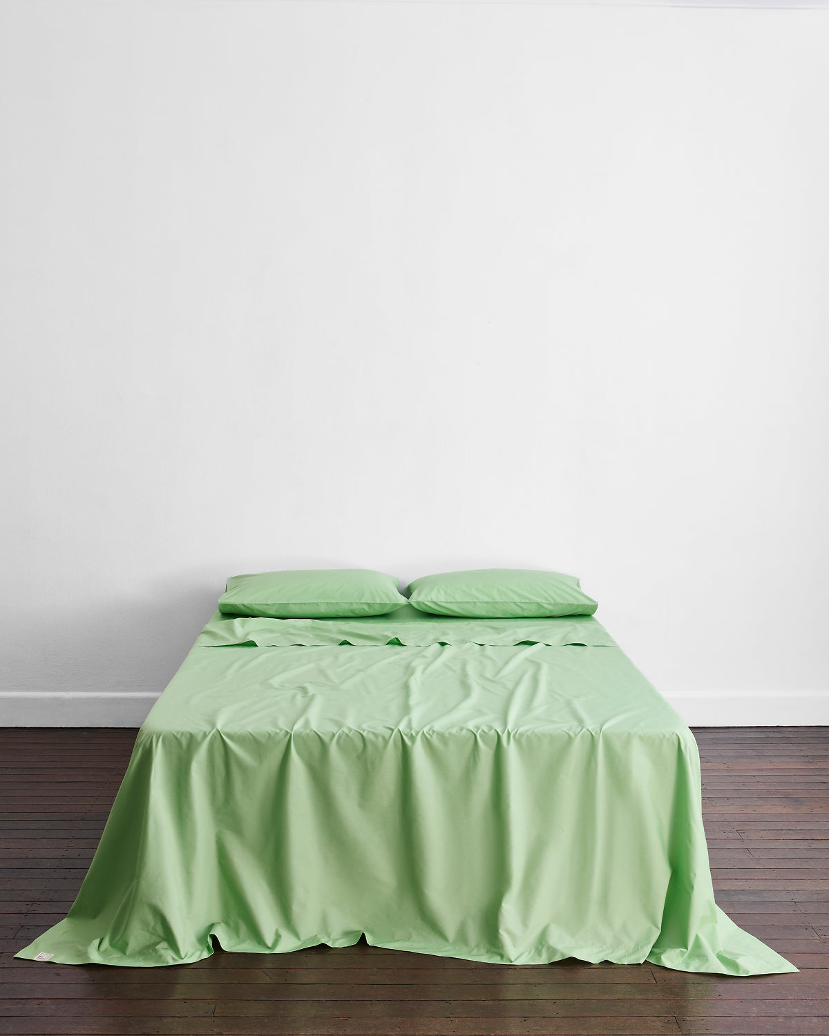 Moss, Apple & Crisp White Organic Cotton Percale Bedding Bundle
