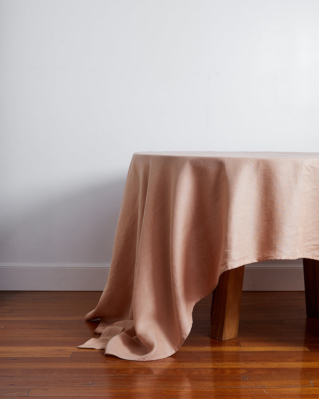 Les Fruits Fraise Table Bundle