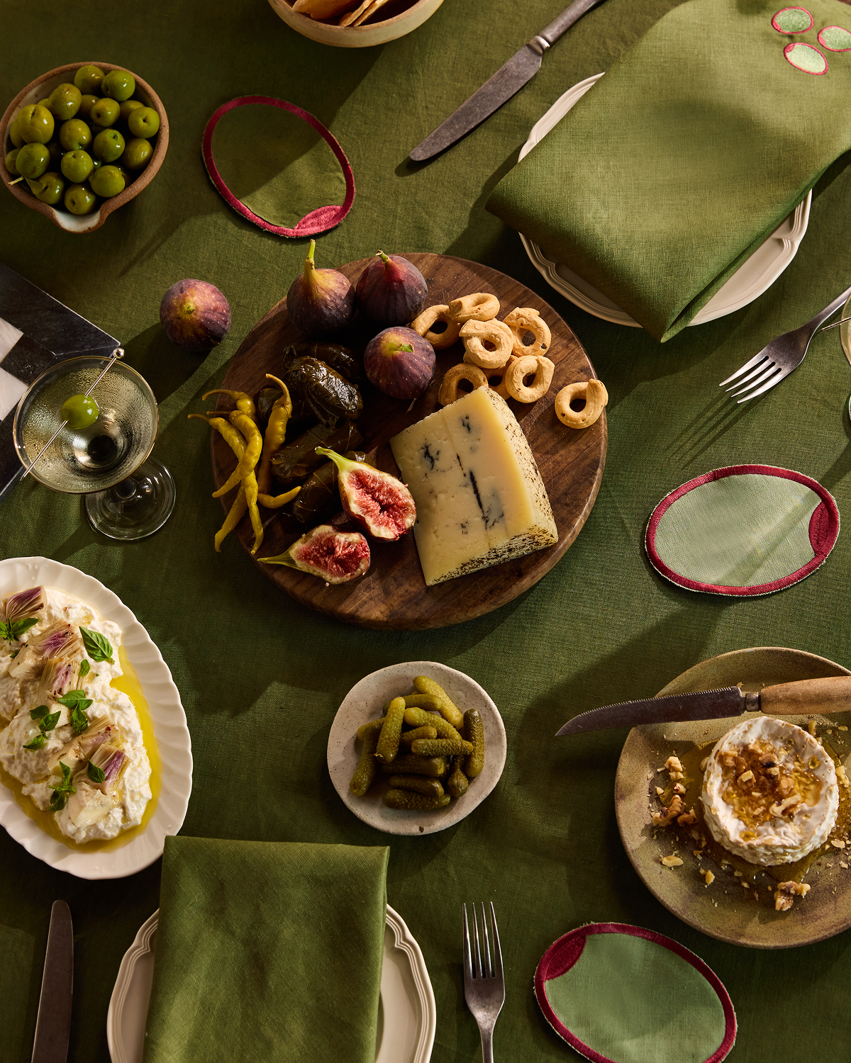 Les Fruits Olive Table Bundle