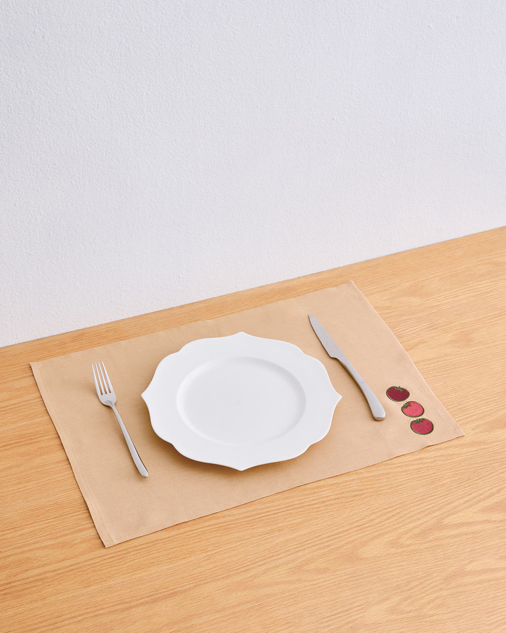 Les Fruits Tomate Table Bundle