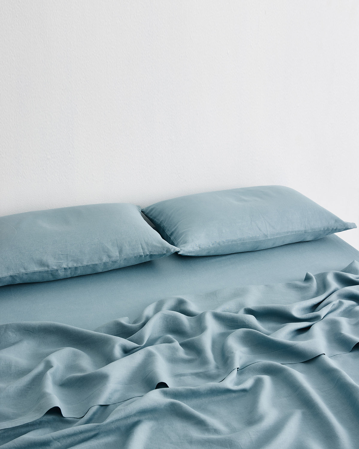 Lagoon 100% French Flax Linen Fitted Sheet Set